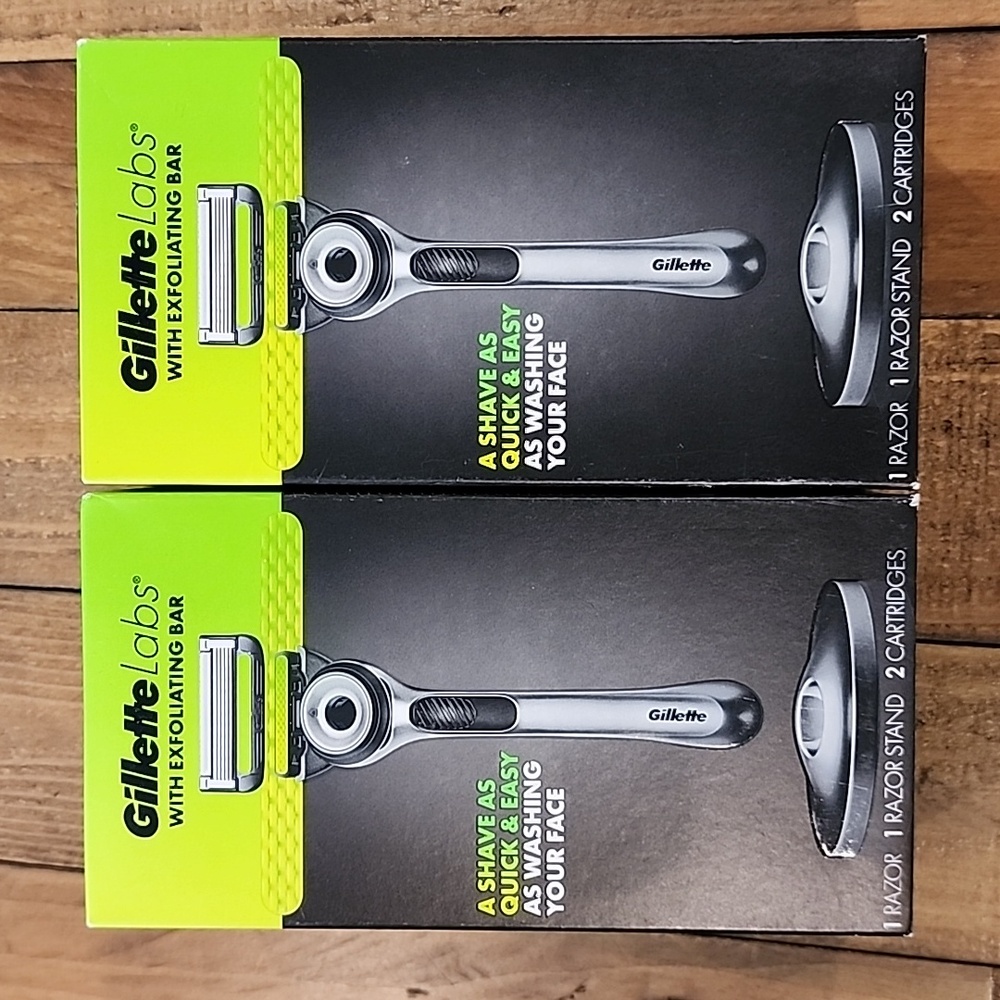 Gillette Labs with Exfoliating Bar Men's razor set - 4 blade refills total